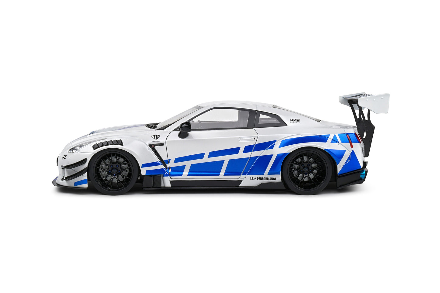 Nissan GT-R (R35) LB Work Body Kit 2.0