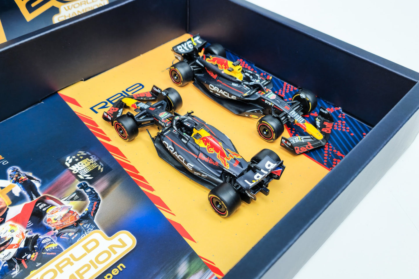 4X World Champion Max Verstappen Set